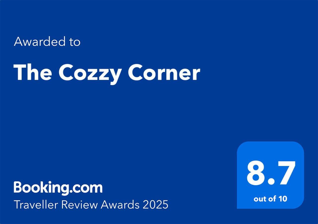 The Cozzy Corner Apartments Boekarest Buitenkant foto